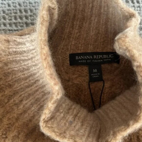 NWT Banana Republic Celeste Ombre Sweater - M - Picture 6 of 6